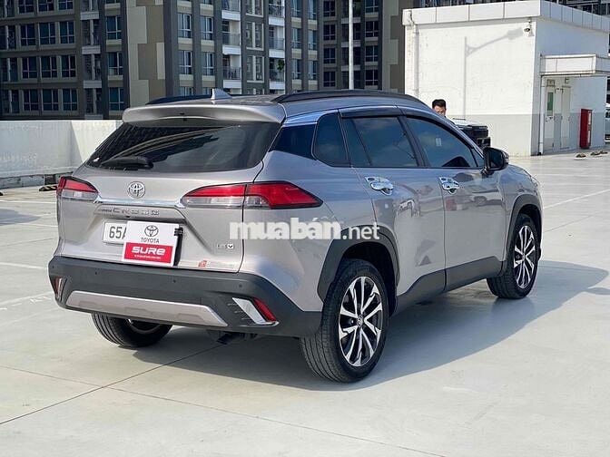 Toyota Corolla Cross 1.8V 2022 Bạc 27.000km