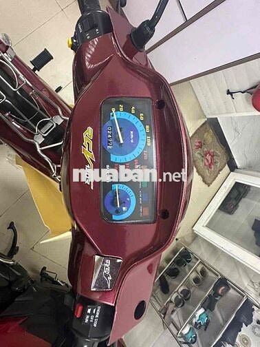 Suzuki RC đỏ kem