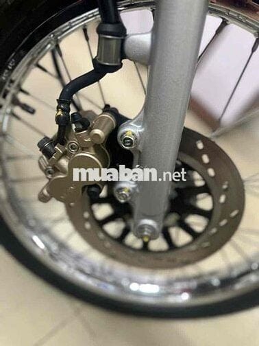 Suzuki RC đỏ kem
