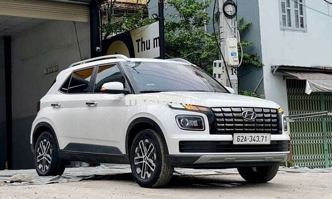 Hyundai Venue 2023 Trắng 38.000 km Tự động