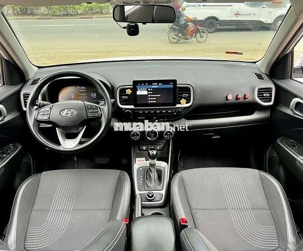Hyundai Venue 2023 Trắng 38.000 km Tự động