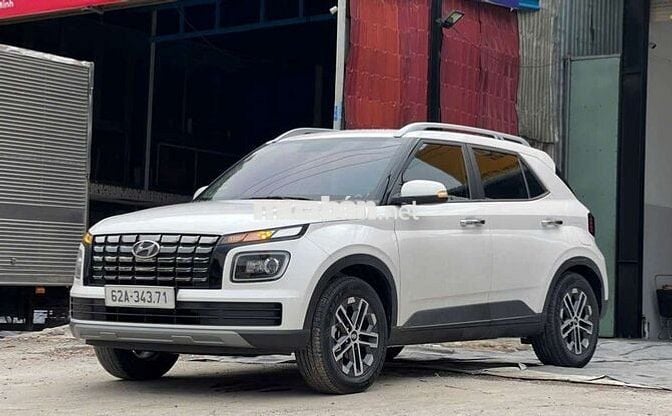 Hyundai Venue 2023 Trắng 38.000 km Tự động