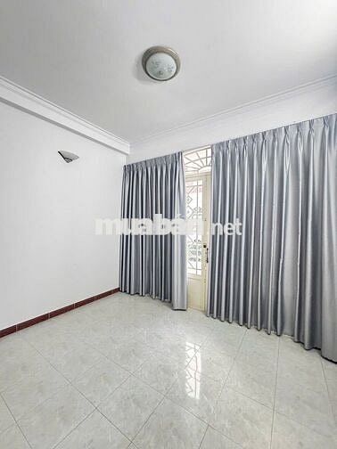Nhà 4x15m, 4 tầng, sát công viên, KDC Cao Lỗ, P.4, Q.8