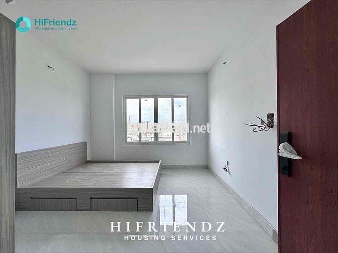 Căn hộ giá rẻ full nội thất thang máy,ban công,cửa sổ gần UEH cơ sở N