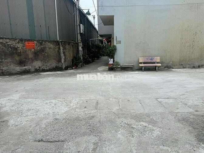 Bán nhà Kiến Hưng, HN căn 2 mặt tiền DT 51m2 cách đường 70 200m,