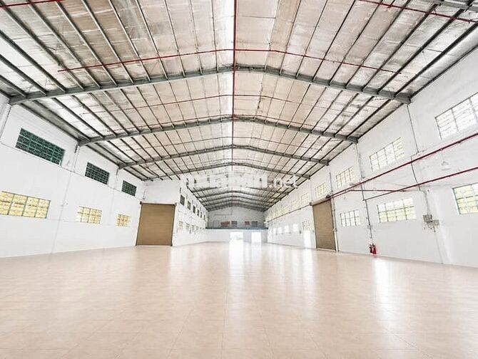 Cho Thuê Kho Xưởng 1300m2 Mặt Tiền Đường Cont 24/24 Bình Tân