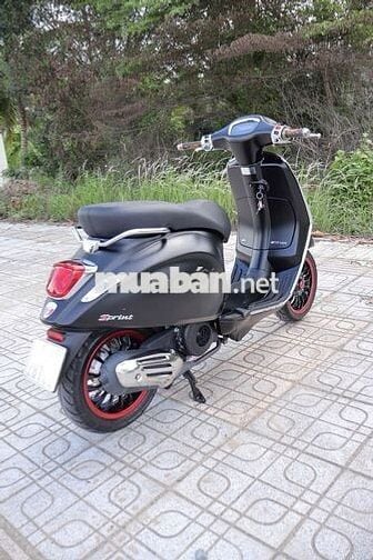 Piaggio Vespa Sprint 125 2025 Đen 10k km