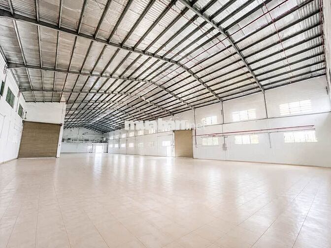Cho Thuê Kho Xưởng 1300m2 Mặt Tiền Đường Cont 24/24 Bình Tân