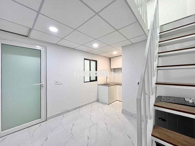 Chính chủ cho thuê 1 trệt 1 lầu full nội thất y hình gần Cầu Chánh Hưn