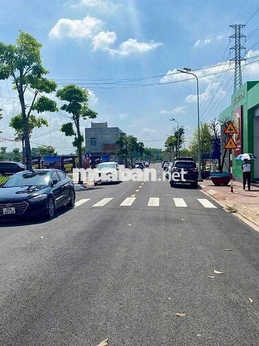 Bán gấp lô đất cổng Khu công nghiệp VSIP2 Tân Uyên Bình Dương
