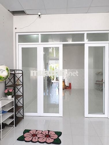 Bán nhà cấp 4 có 2 mặt tiền, ô tô vào đường Sương Nguyệt Ánh, Rạch Giá
