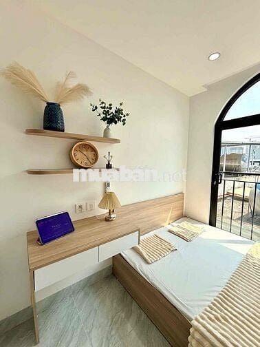 TRỐNG 1 PHÒNG TÁCH BẾP CÁCH TRƯỜNG ĐH VĂN LANG CS3 500m