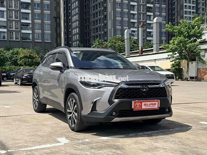 Toyota Corolla Cross 1.8V 2022 Bạc - Xe Lướt- Hãng