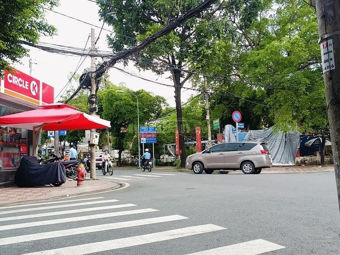 Bán nhà 2 mặt tiền Hàn Thuyên -  Thống Nhất phường Thủ Đức