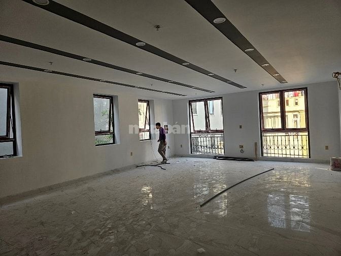 Nhà mặt tiền 6 tầng cách đường Hồ Sen 20m 90m2 giá 19.5 tỷ , siêu đẹp,