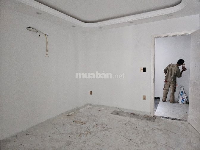 Nhà mặt tiền 6 tầng cách đường Hồ Sen 20m 90m2 giá 19.5 tỷ , siêu đẹp,