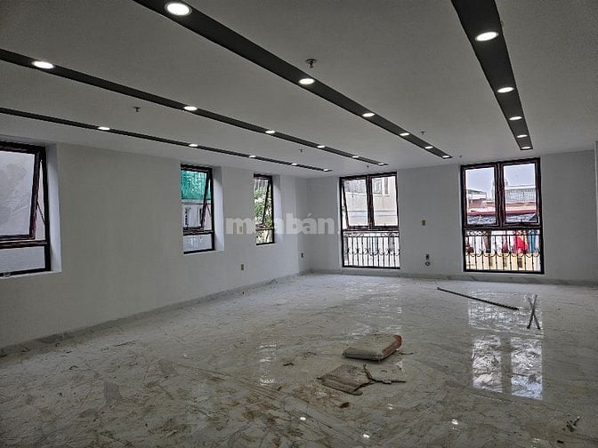 Nhà mặt tiền 6 tầng cách đường Hồ Sen 20m 90m2 giá 19.5 tỷ , siêu đẹp,