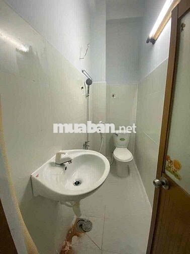 NC HXH bình thới. q11 . 4pn . có máy lạnh. nhà mới