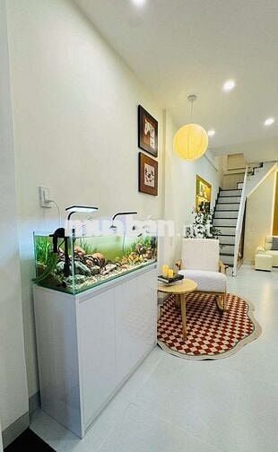 CHÍNH CHỦ BÁN NHÀ 2 TẦNG TRẦN CAO VÂN GẦN BIỂN SÁT CHỔ ĐỂ Ô TÔ
