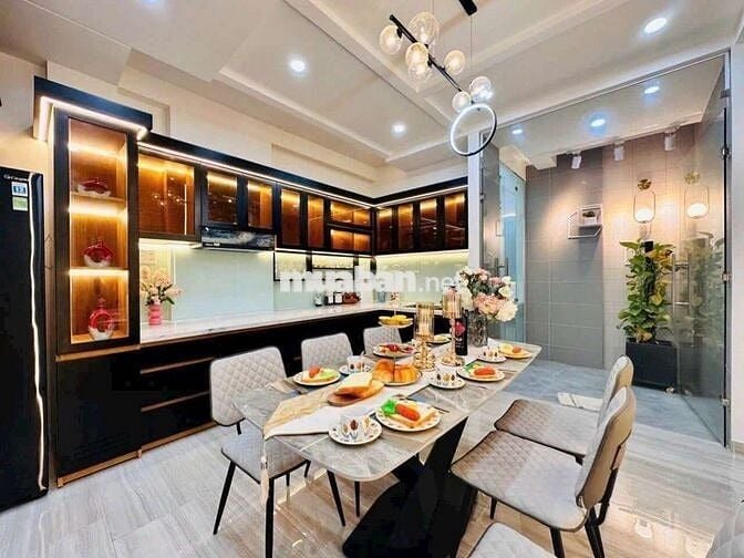 nhà mới đẹp van phòng  công ty 