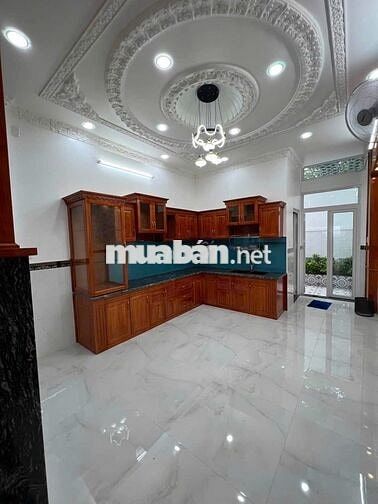 Cho thuê nhà 3 lầu mới đẹp mặt đường ht17 phường Hiệp Thành Q12