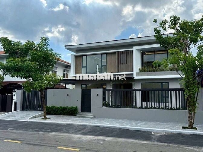 CHO THUÊ BIỆT THỰ ĐƠN LẬP MỸ PHÚ 1 PHÚ MỸ HƯNG QUẬN 7
