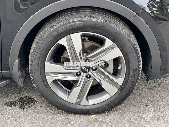 KIA Sorento Signature 2022 Dầu Tự động Đen