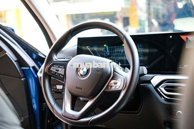 BMW 320i Sportline Model 2024 24000 Miles
