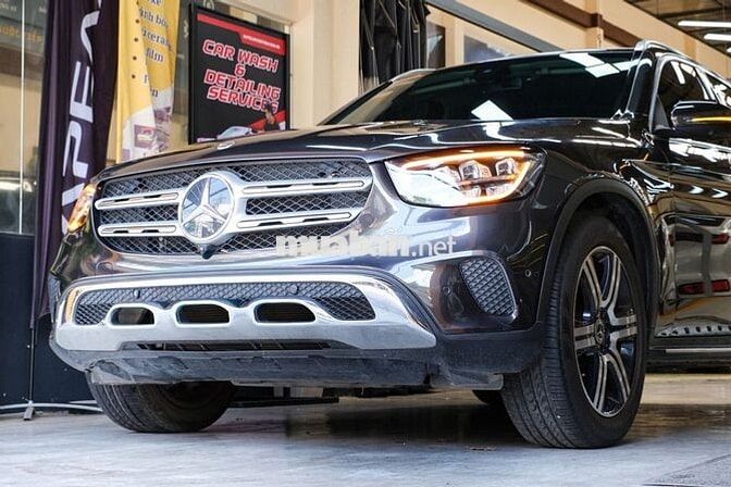 Mercedes-Benz GLC200 4Matic Model 2022 27000km