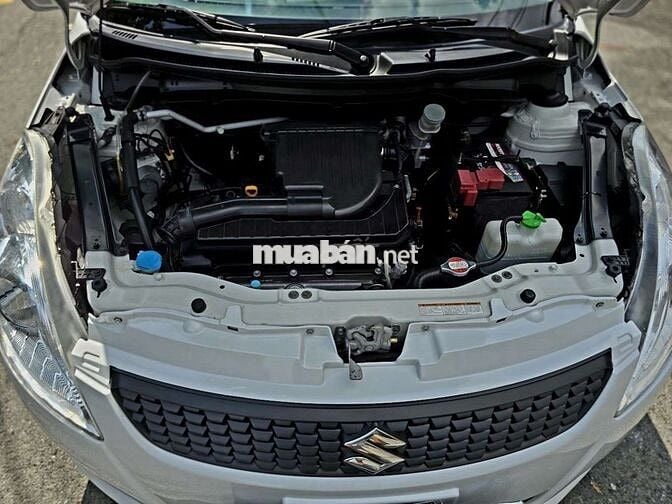 Suzuki Swift 2013 Tự động Trắng
