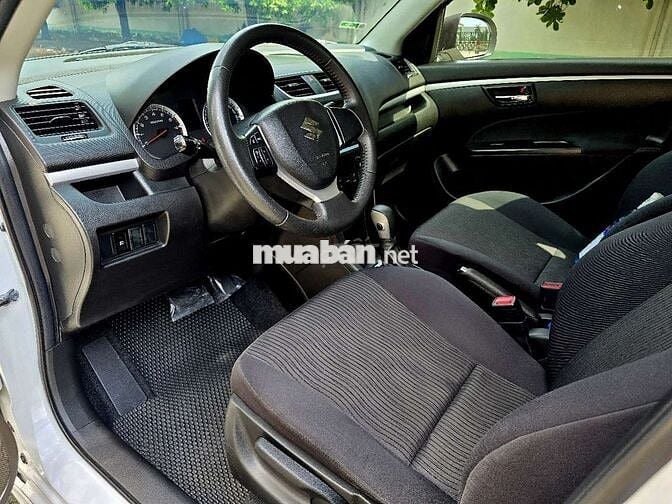 Suzuki Swift 2013 Tự động Trắng