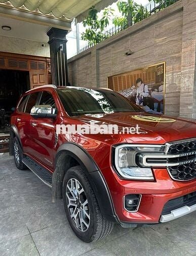 Ford Everest Titanium NextGen Titanium 4x2 2023 Đỏ