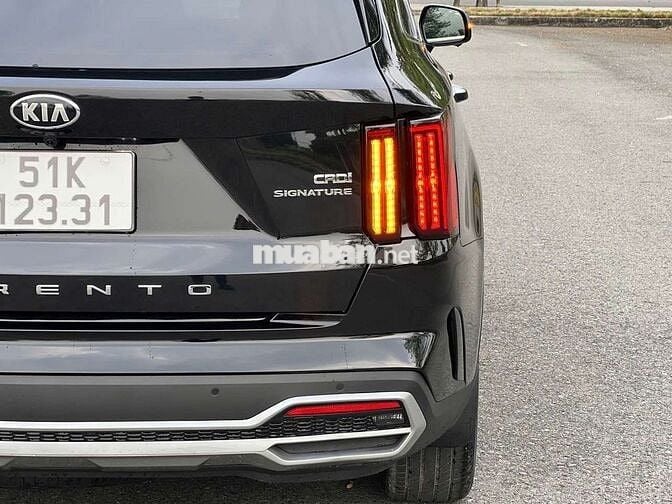 KIA Sorento Signature 2022 Dầu Tự động Đen