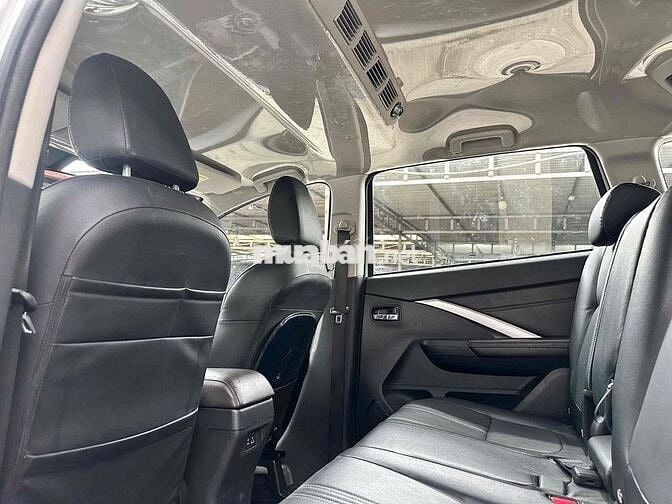 Mitsubishi Xpander Premium 2025 Trắng Ghế da