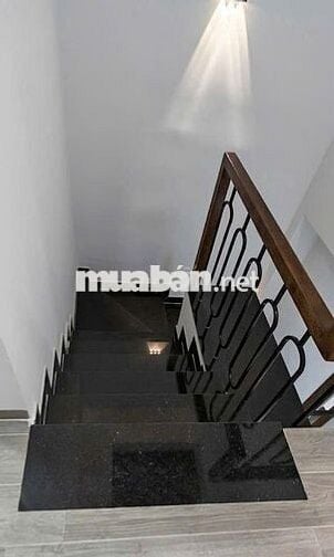 Nhà mới hẻm Ô tô Lạc Long Quân, QUẬN TÂN BÌNH, 42 m2, giá 6.4 tỷ