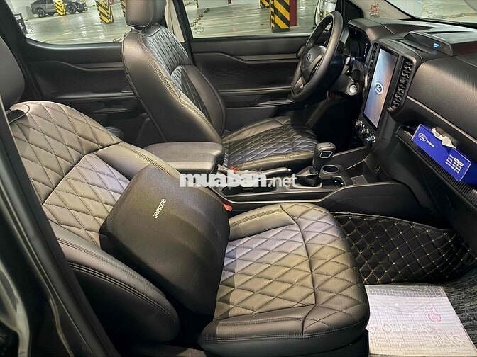 Ford Ranger XLS AT 2025 Xám 16.570 km