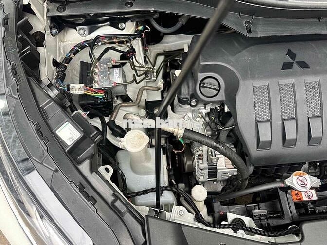 Mitsubishi Xpander Premium 2025 Trắng Ghế da