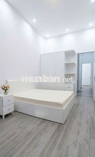 Nhà mới hẻm Ô tô Lạc Long Quân, QUẬN TÂN BÌNH, 42 m2, giá 6.4 tỷ