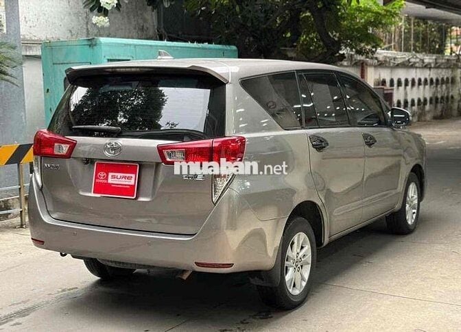 Bán Innova E số sàn 2018 - Còn bớt khi lên xem xe
