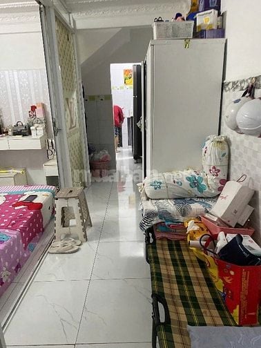 Hẻm Ba Tháng Hai,3 Tầng,3PN,gần khu chung cư Hoà Bình,an ninh, sạch sẽ