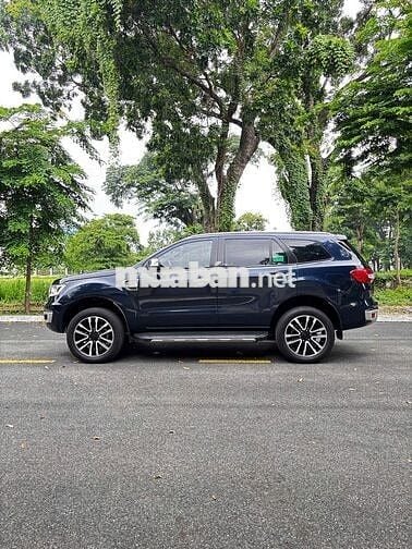 Everest Titanium 4x2 2021 Xanh Cavansite 1 chủ