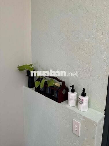 Em trống phòng này ở Sát bên Sân bay 900m Cửu Long , Tân bình