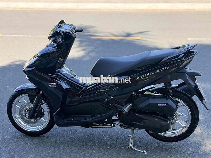❌Honda Air Blade 4Val 2023 Đen bóng mâm crom mới