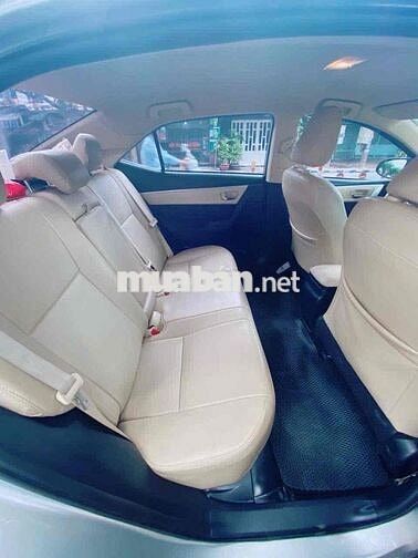 Cần ban Toyota Corolla Altis Bạc Tự động 62.000 km