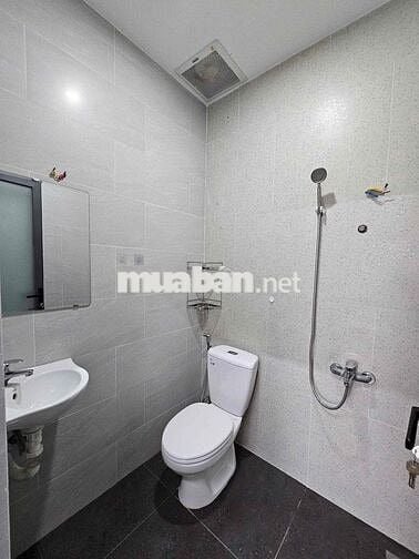 Cho Thuê 2Pn 2Wc Full Nội Thất Đối Diện Lovera Vista Full NT