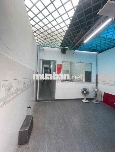 Cho thuê nhà nc 3 phòng ngủ. UNG VĂN KHIÊM P25 BT