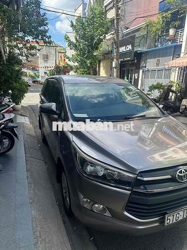 Toyota Innova 2018 màu Đồng 8 chỗ 150.000 km
