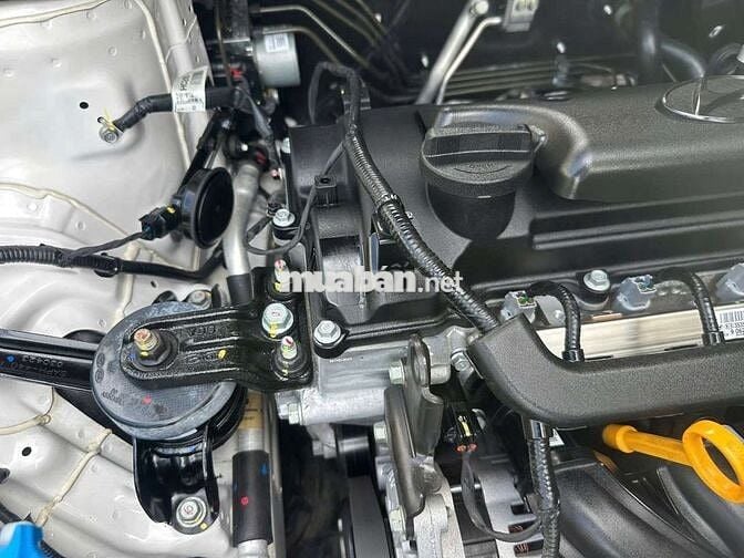 Hyundai Accent Trắng Số tự động