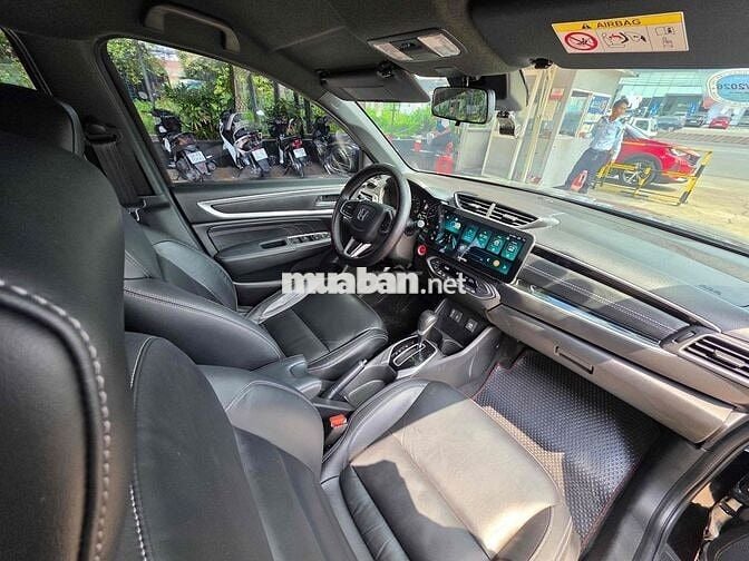 Honda BR-V L 2023 Đen 18.000 km