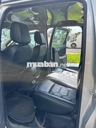 Mazda BT-50 Bạc Tự động 2 cầu